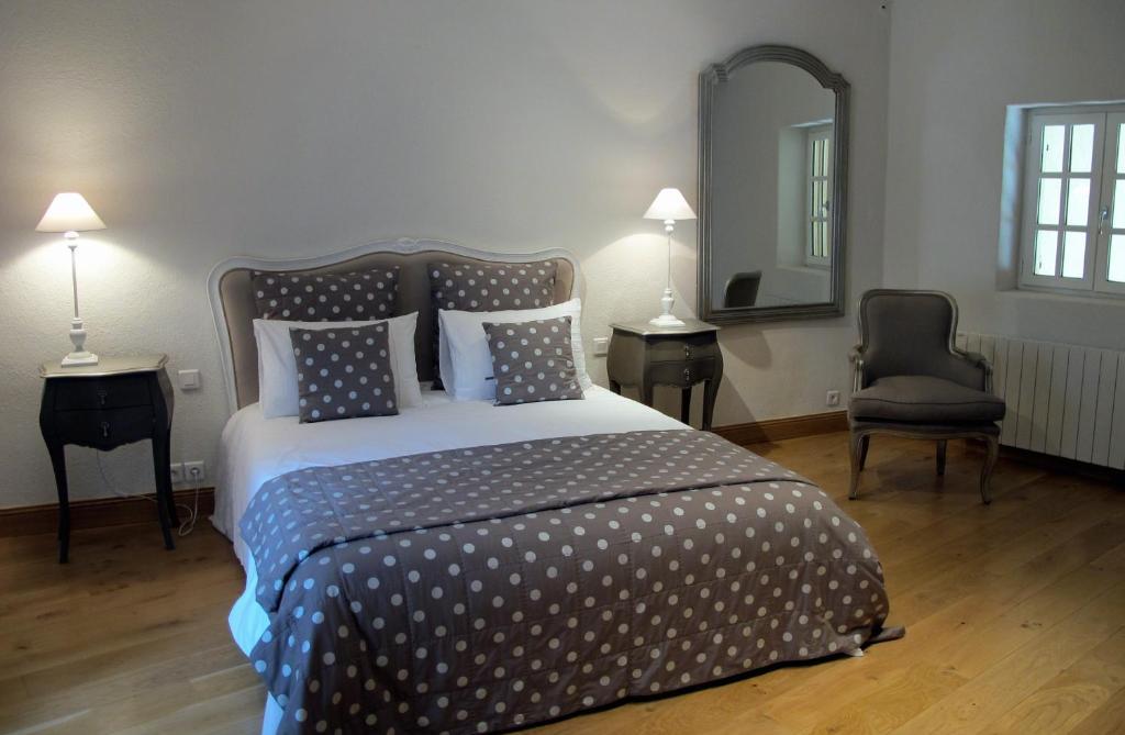 Chateau De La Flechere Bed & Breakfast Blace Room photo