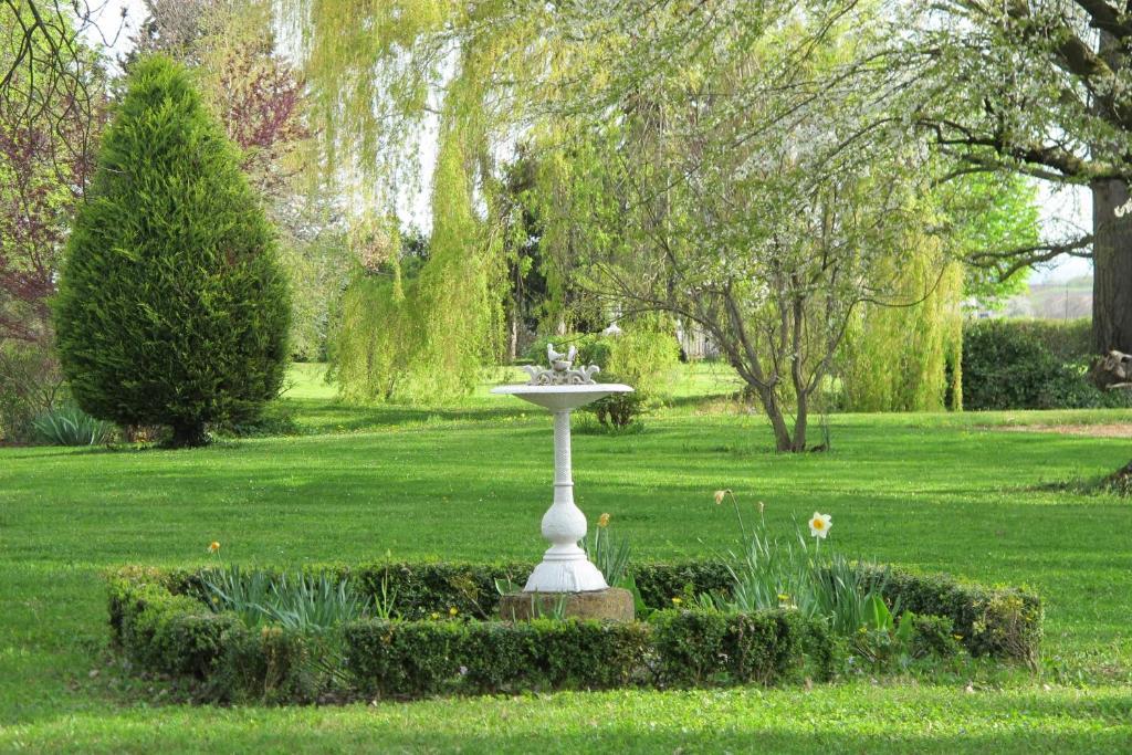 Chateau De La Flechere Bed & Breakfast Blace Exterior photo